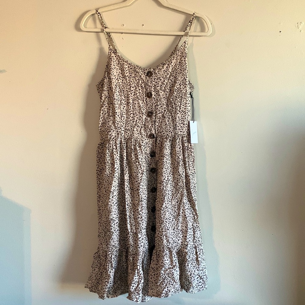 NWT japna cheetah print front button dress size medium